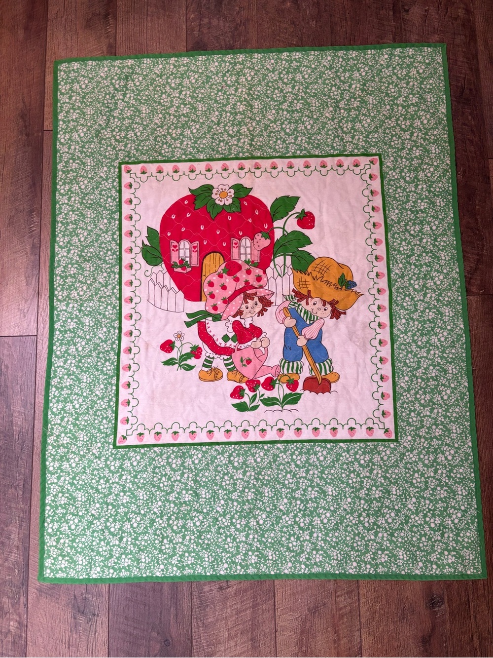 Strawberry Shortcake Huckleberry Pie  Baby Quilted Comforter Vtg 80s 43”x33.5”**